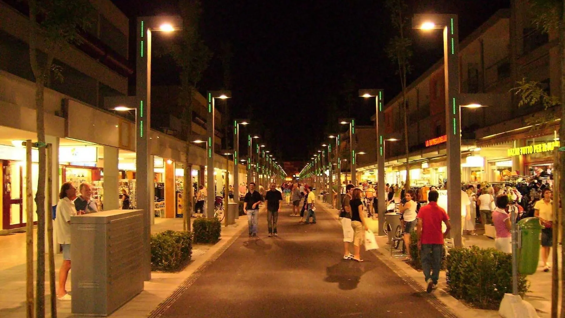 Enjoy Bibione From Our Balcony - Beahost Apartment